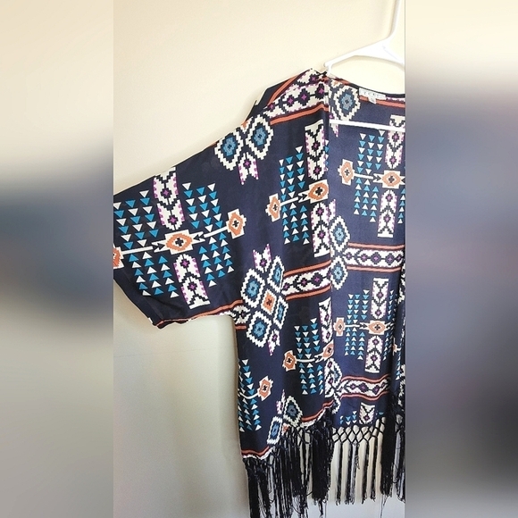 TCEC Western Aztec  Boho Fringe Open Front Duster, Size Large. - Picture 2 of 3